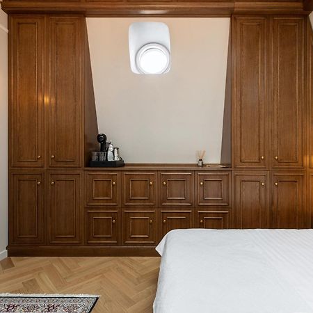 Templum Clava Hotel Bukarest Eksteriør billede
