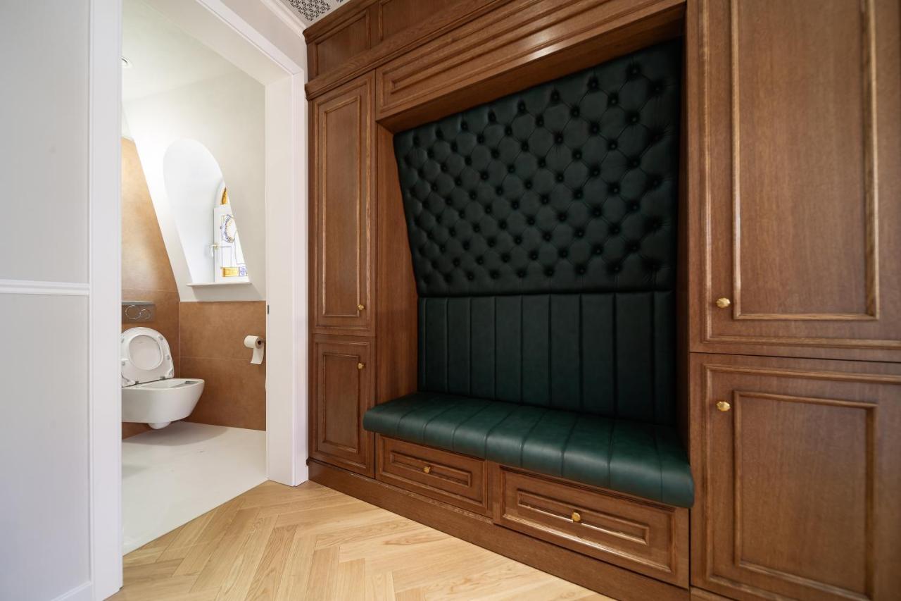 Templum Clava Hotel Bukarest Eksteriør billede